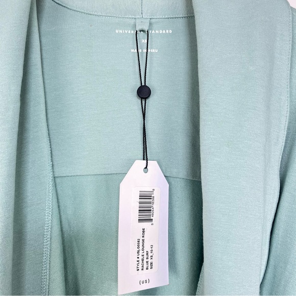 Universal Standard Rachele Lounge Robe - Picture 3 of 6